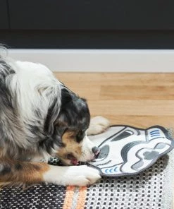 STAR WARS STORMTROOPER Flat Plush Squeaky Dog Toy -STAR WARS Shop 220896 PT3. SY630 V1615586203