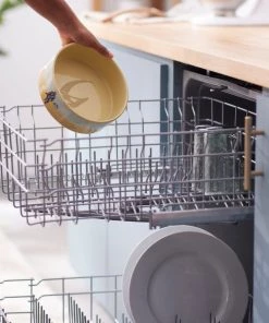 STAR WARS THE MANDALORIAN & CHILD Desert Non-Skid Ceramic Dog & Cat Bowl -STAR WARS Shop 291414 PT6. SY630 V1633979903