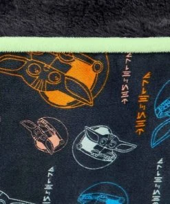 STAR WARS THE MANDALORIAN GROGU Pillow + THE MANDALORIAN GROGU Bolster Cat & Dog Bed, Large -STAR WARS Shop 370398 PT3. SY630 V1645809097